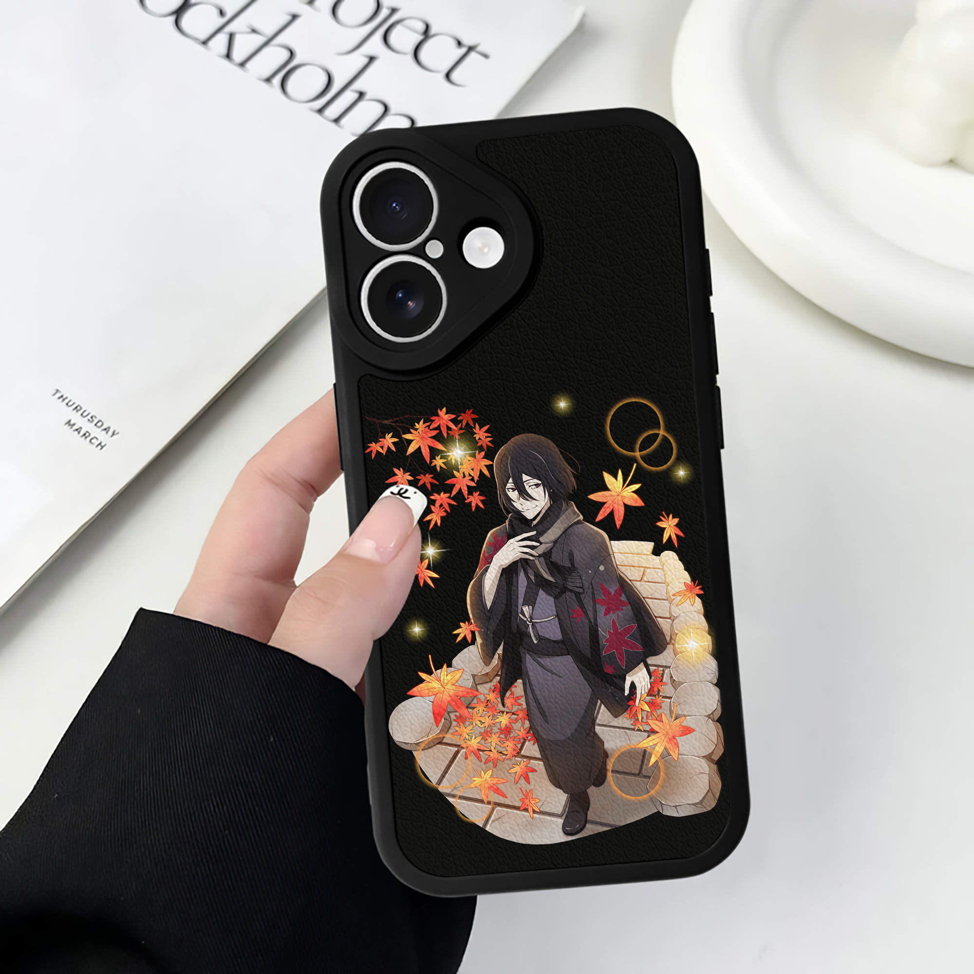 （画像用） 文豪ストレイドッグス Bungo Stray Dogs 【iPhone 16シリーズ対応】シリコンスマホケース（レザー調） 材質：シリコン